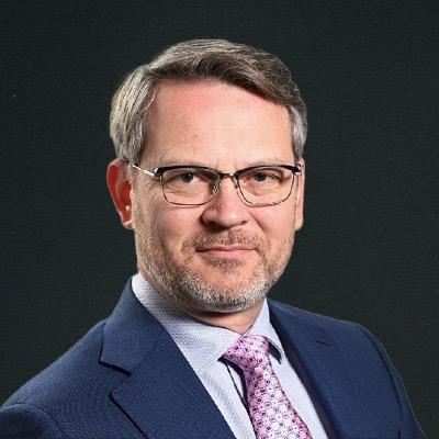 Robert Schönfeld - kontroverze a historie